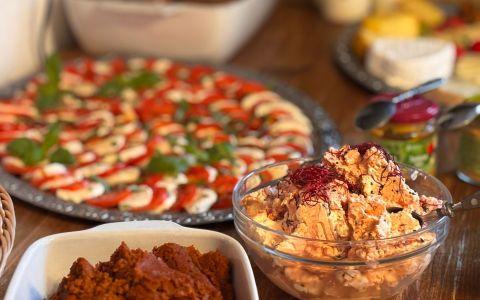 Buffet im alten Haus