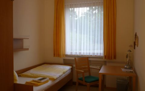 Einzelzimmer mit Du/WC