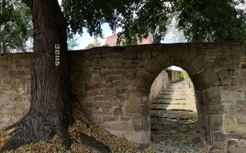 Klosterpforte im Herbst_klein