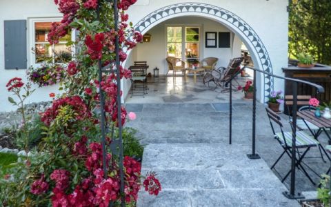 Überdachter Sitzplatz - falls das Wetter mal nicht so gut ist s