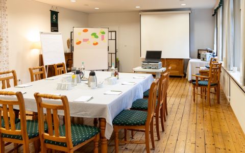  Gruppenraum 2: Seminarraum