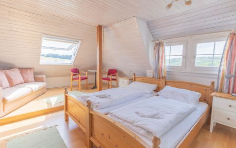 Seminar  und Kunsthaus Quitte Zimmer (16) (Groß)