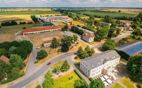 Luftaufnahme_Jugenddorf & Gut Gnewikow
