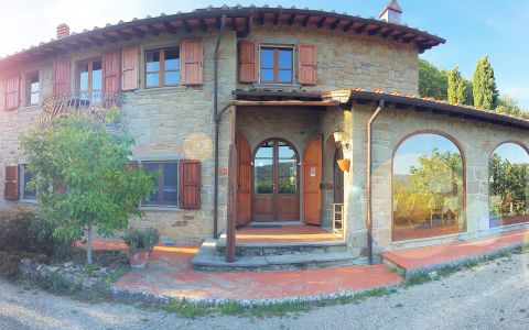 Vorderseite des Hauses