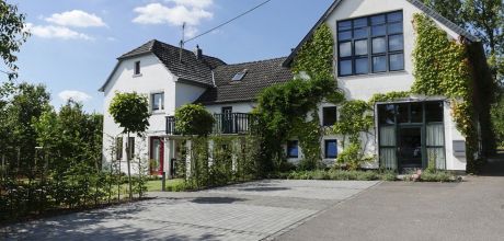 Schwarzpappelhof - Seminar-, Gäste-, Heil- und Kulturhaus