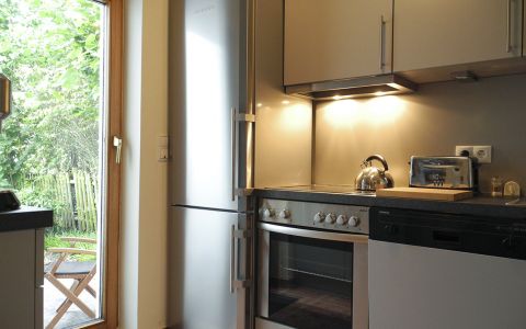 Küche Seminarleiterwohnung mit Terrasse