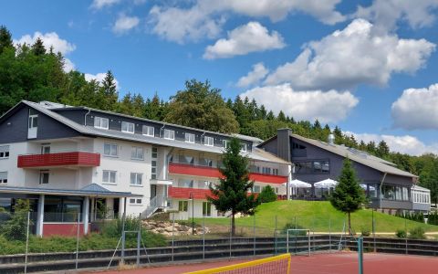 Bettenhaus und Gaststätte