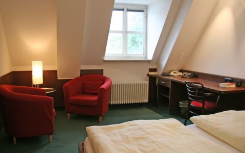 Doppelbettzimmer